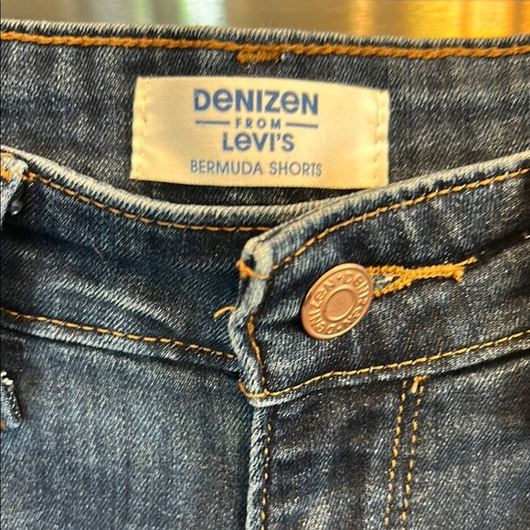 Denizen from Levi's Bermuda length Blue Jean Shorts with‎ Rolled Hems - Picture 2 of 7